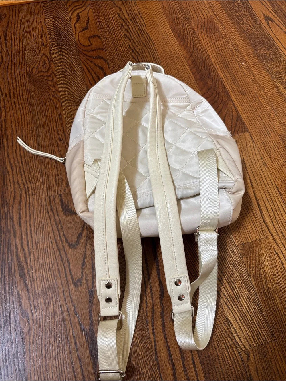 Loungefly Cream Quilted Star Wars Rebel Emblem Mini Backpack Hoth Princess Leia